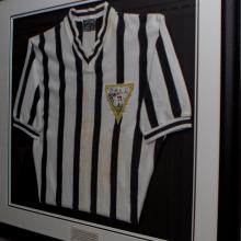 Davie Thomson 1961 Cup Final shirt